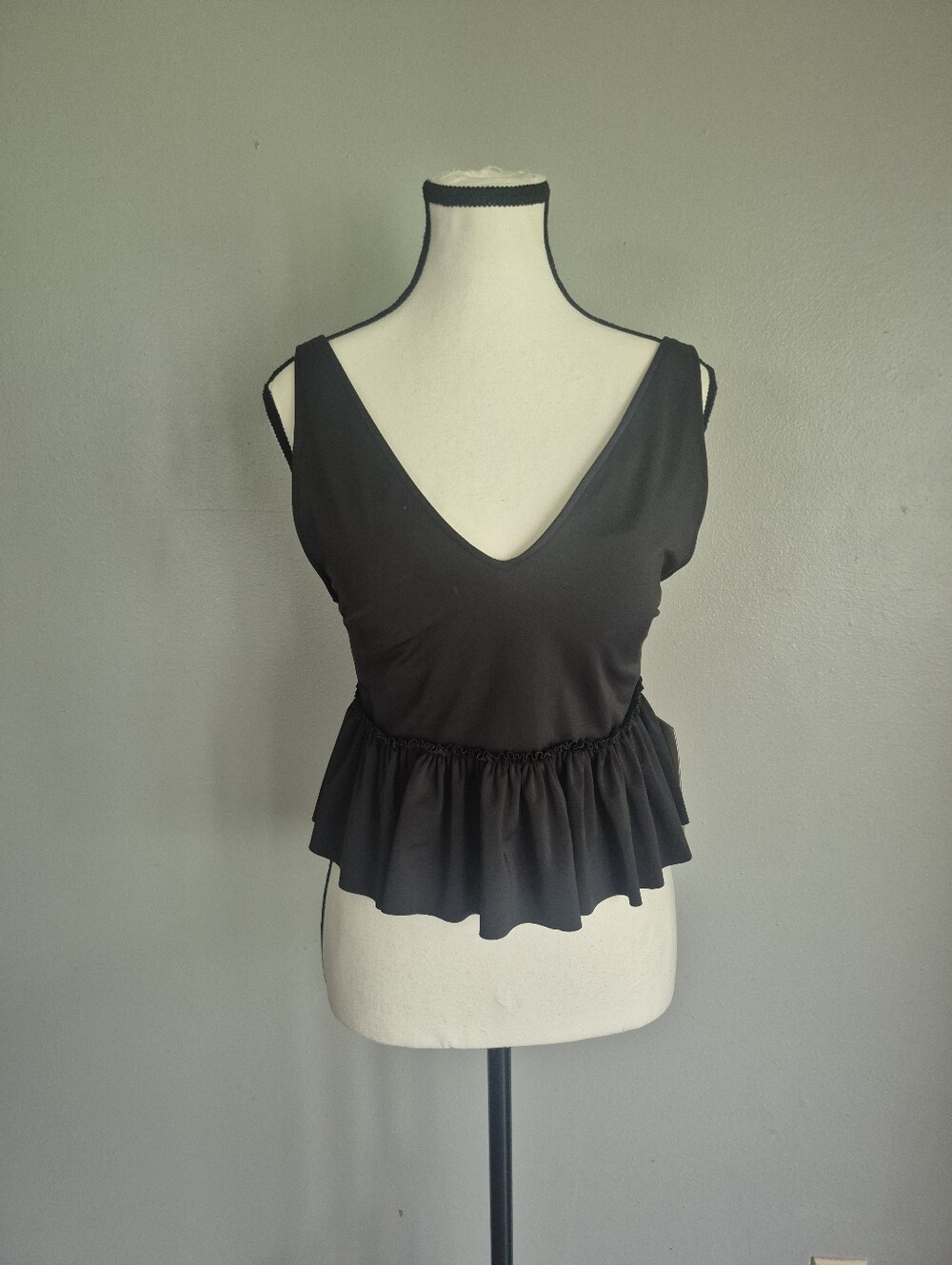 Kortni Jeane Black Peplum Ruffle Tankini Swim Top Medium NWT